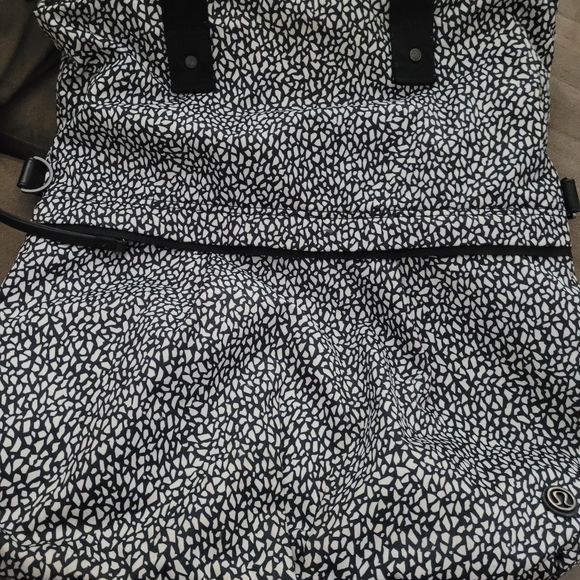 Lululemon bag - Picture 2 of 3